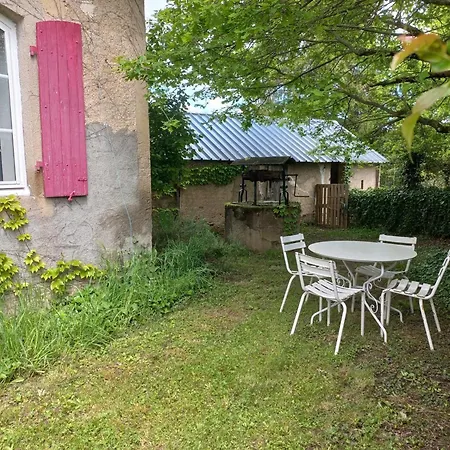 Familial Pres De La Nature Et Randonnees Saint-Leon (Allier)