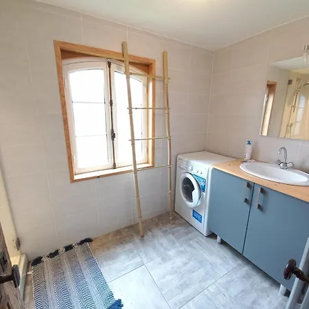 Familial Pres De La Nature Et Randonnees - Fr-1-489-518