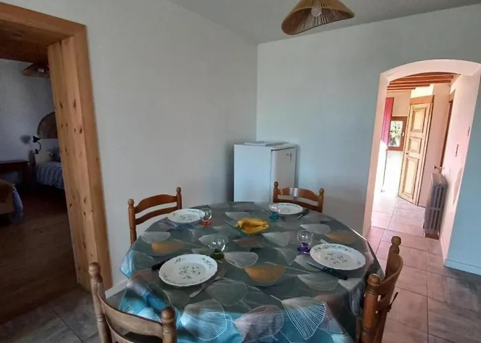 Nature Paisible à Saint-léon Avec Terrasse - Fr-1-489-518 * Saint-Leon (Allier)